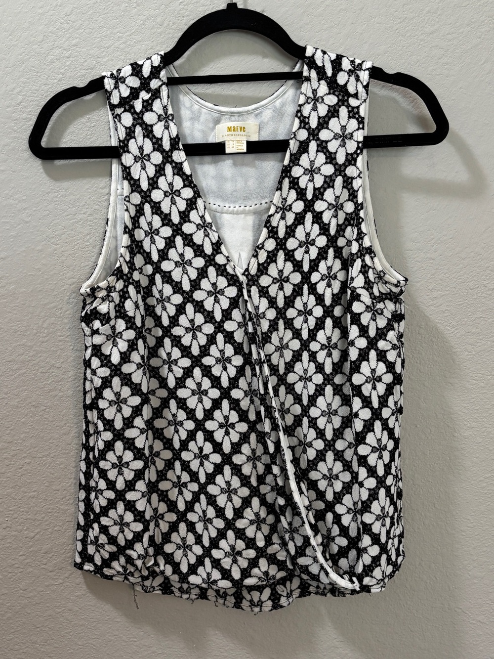 Maeve Black and White Floral Sleeveless Tank Top